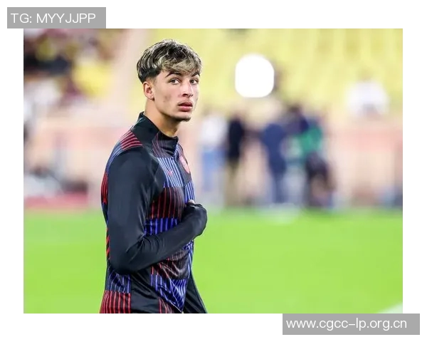 多特蒙德34岁替补门将迈尔成功续约至2027年正式签署新合同