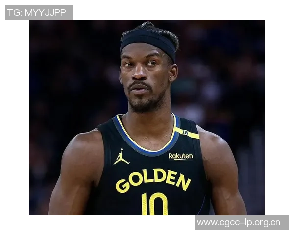 巴特勒表现低迷15投仅5中贡献20分8板5助下半场状态更差仅8投2中